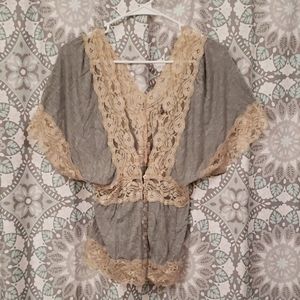 Grey and cream short sleeve top